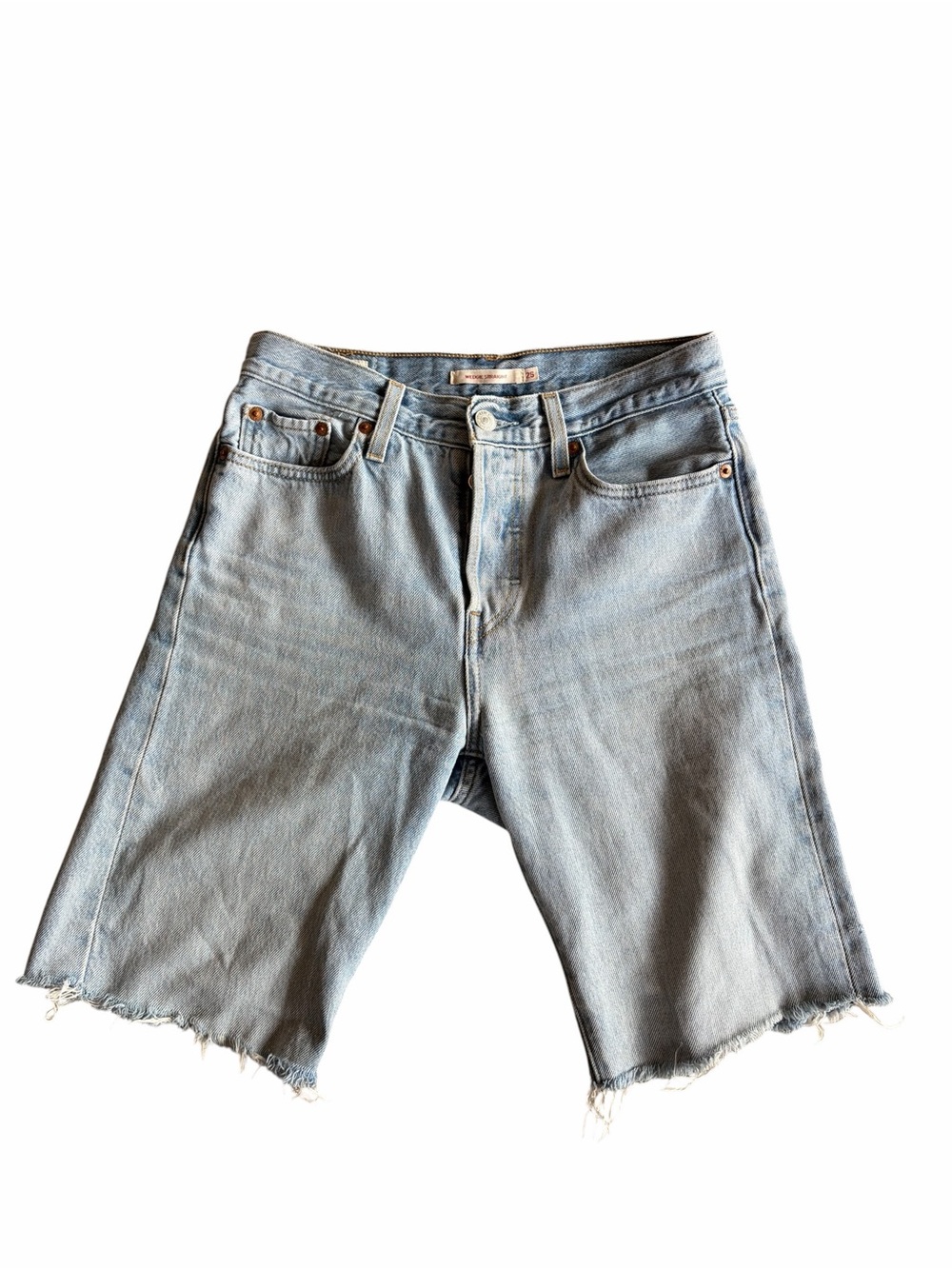 Levi’s Wedgie Straight Cutoff Denim Shorts Women’s Size 25 Light Wash Raw Hem
